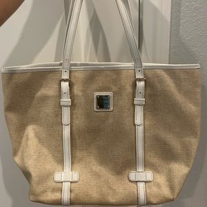 Dooney& bourke purse